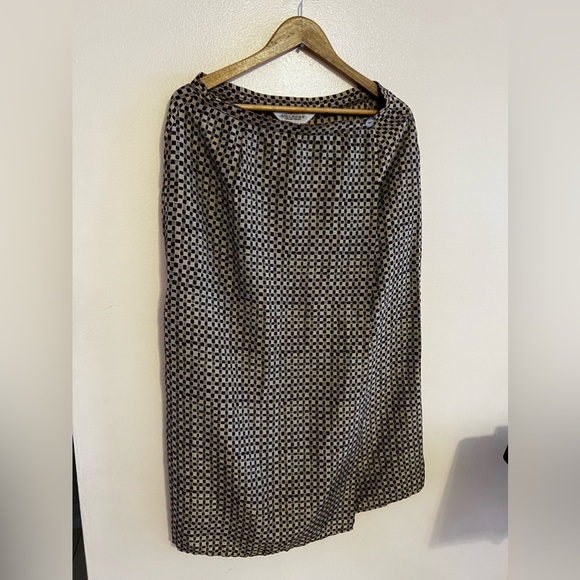 Melrose Floral Collectible Maxi Skirt 100% Silk stamp Two Buttons Vintage brown - Picture 14 of 16